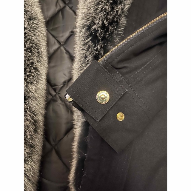 ムースナックルズ  アウター　コート　ダウン レディースのジャケット/アウター(ダウンジャケット)の商品写真
