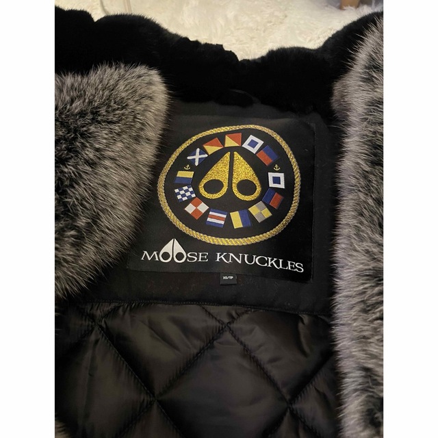 ムースナックルズ  アウター　コート　ダウン レディースのジャケット/アウター(ダウンジャケット)の商品写真