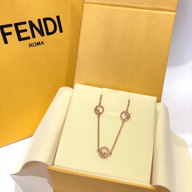 FENDI(フェンディ)のFENDI エフ イズ フェンディ ネックレス ローズゴールド レディースのアクセサリー(ネックレス)の商品写真