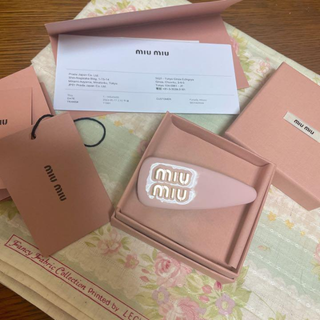 ミュウミュウ ヘアピンの通販 25点 | miumiuのレディースを買うならラクマ