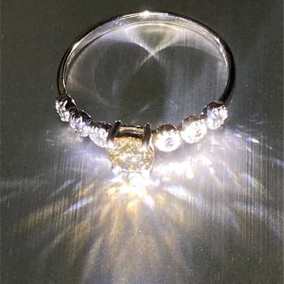 天然ダイヤ ファンシー ブラウン ギラギラ k18 鑑別 ソ付 新品 蛍光