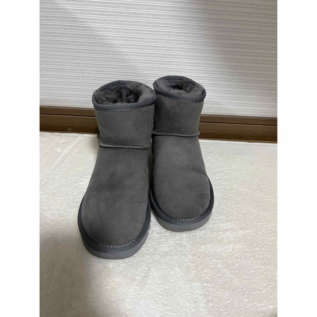 UGG クラシックミニ　24㎝