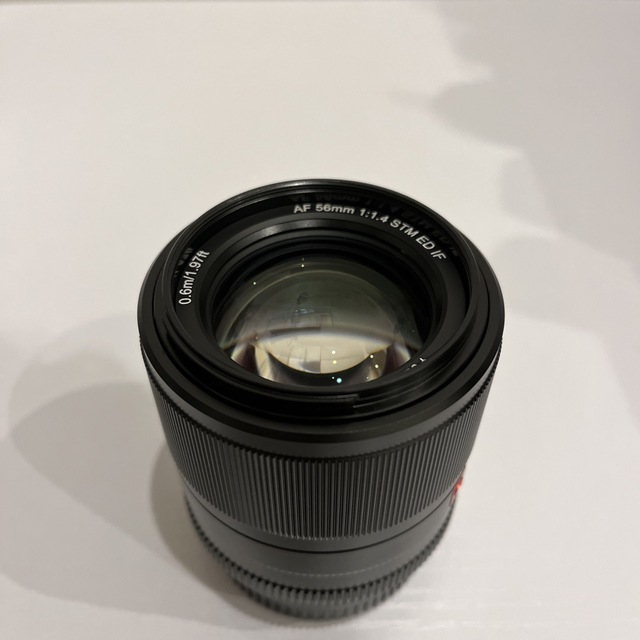 VILTROX 56mm F1.4 Xマウント スマホ/家電/カメラのカメラ(レンズ(単焦点))の商品写真