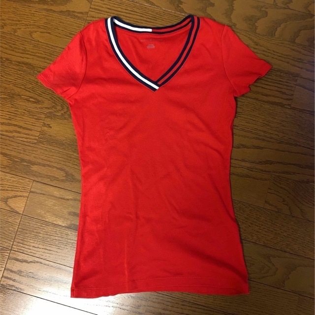 TOMMY HILFIGER(トミーヒルフィガー)のトミーヒルフィガー レディースTシャツ （XSレッド） レディースのトップス(Tシャツ(半袖/袖なし))の商品写真