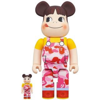 ベアブリック(BE@RBRICK)のBE@RBRICK BAPE(R) ペコちゃん 100％ & 400％ PINK(キャラクターグッズ)