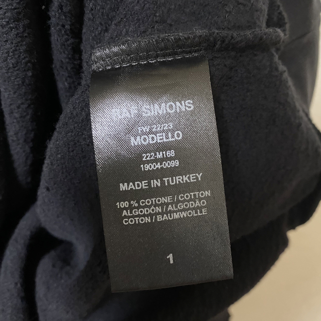 RAF SIMONS(ラフシモンズ)の専用 RAF SIMONS destroyed crewneck sweater メンズのトップス(スウェット)の商品写真