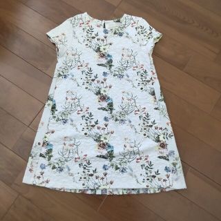 ザラキッズ(ZARA KIDS)のZARA★ザラ★ガールズ　花柄　ワンピース　レース　発表会　結婚式　半袖　140(ドレス/フォーマル)