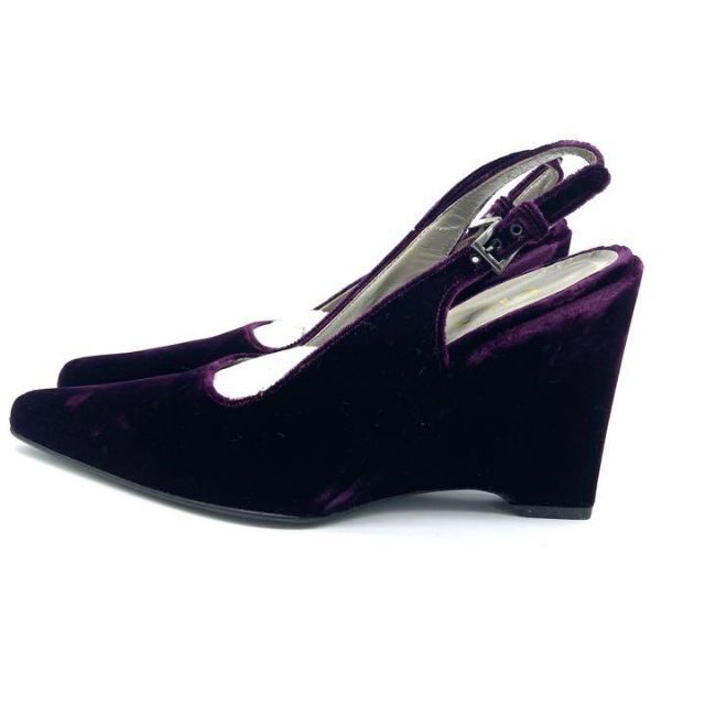 PRADA(プラダ)の✨未使用品✨ PRADA 23.5cm ストラップパンプス ベロア 紫 レディースの靴/シューズ(ハイヒール/パンプス)の商品写真