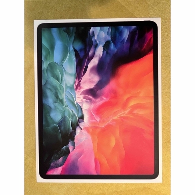 Apple(アップル)のiPad pro 12.9インチ　第4世代　(残2日限定セール) スマホ/家電/カメラのPC/タブレット(タブレット)の商品写真