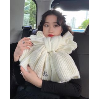 エピヌ(épine)のepine マフラー　Eé frill knit muffler white(マフラー/ショール)