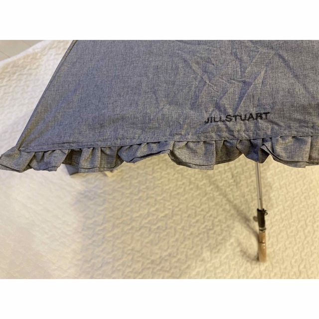 JILLSTUART(ジルスチュアート)のジルスチュアート　フリル折りたたみ傘　晴雨兼用　グレー レディースのファッション小物(傘)の商品写真