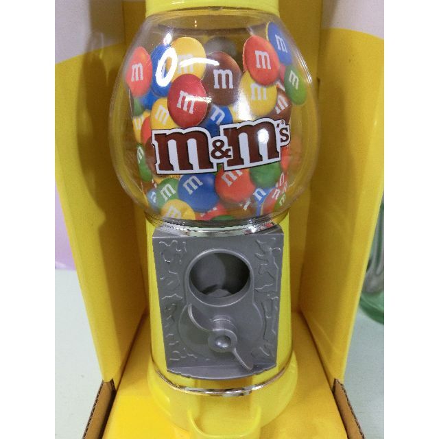 m&m'sチョコレート◆ガムボールマシン型キャンディーディスペンサー フィギュア エンタメ/ホビーのフィギュア(アメコミ)の商品写真