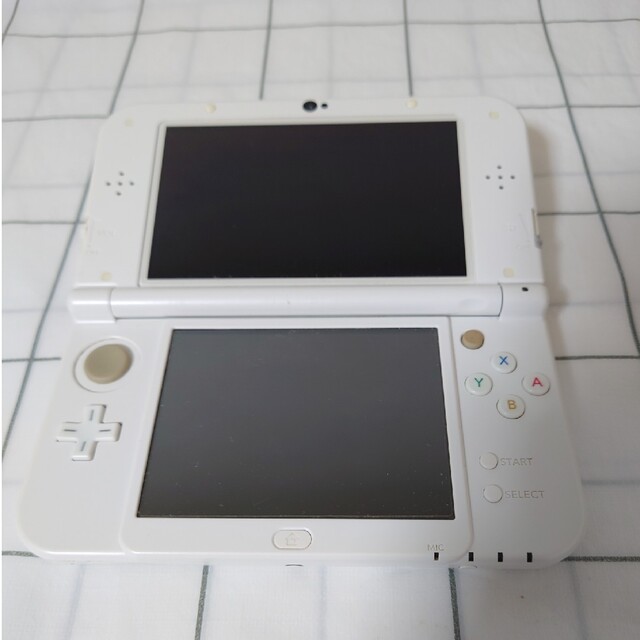 Newニンテンドー3DS LL パールホワイト美品