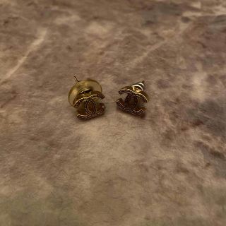 CHANEL(シャネル) ピアス美品 ココマーク - www.husnususlu.com