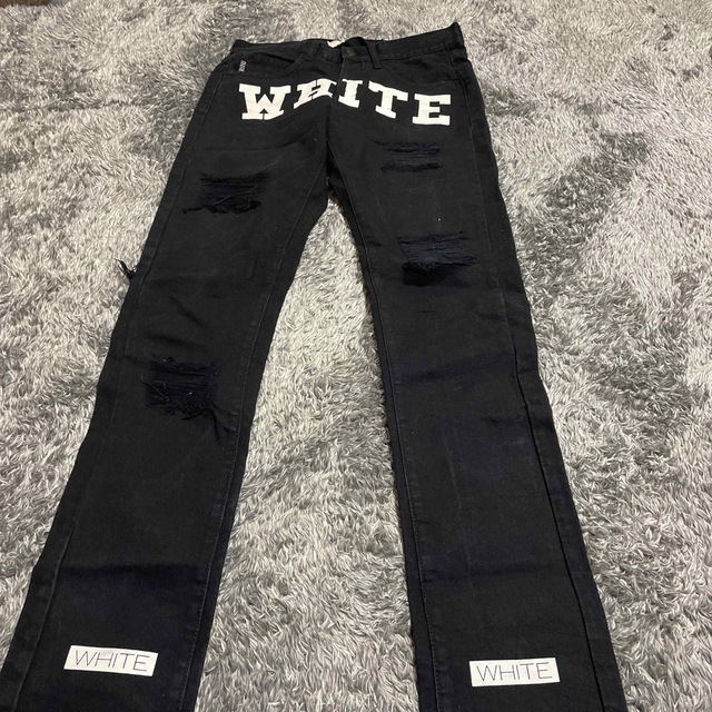 OFF-WHITE(オフホワイト)のオフホワイト黒size30パンツ最終値下げ メンズのパンツ(その他)の商品写真