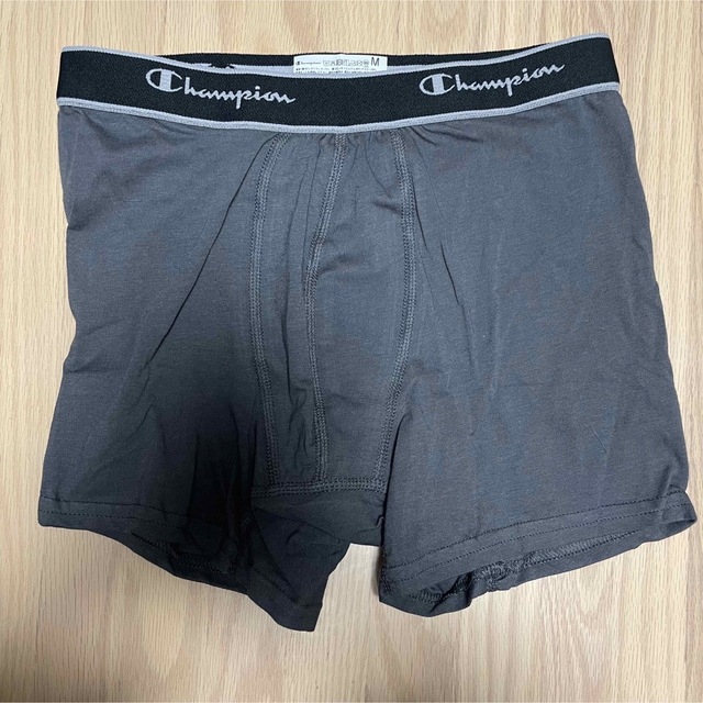 Champion(チャンピオン)の男性用ボクサーパンツ Champion（チャンピオン）Mサイズ2枚セット メンズのアンダーウェア(ボクサーパンツ)の商品写真