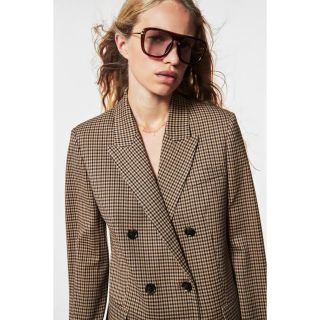 ザラ(ZARA)のZARA ストレートフィット仕様ダブルブレストブレザー　(テーラードジャケット)