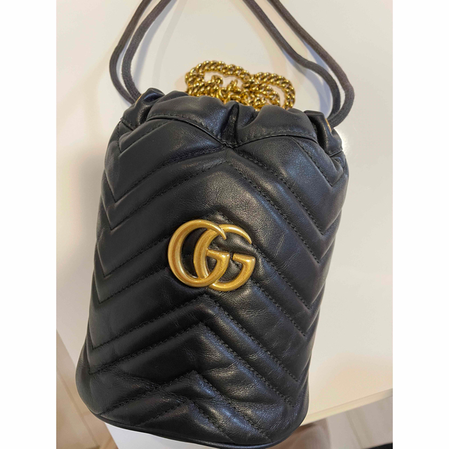 Gucci(グッチ)のGUCCI マーモント ミニバケットショルダーバッグ レディースのバッグ(ショルダーバッグ)の商品写真