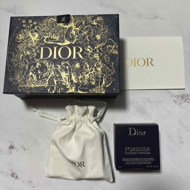 Dior(ディオール)の専用　Dior  パウダー　限定品 コスメ/美容のベースメイク/化粧品(フェイスパウダー)の商品写真