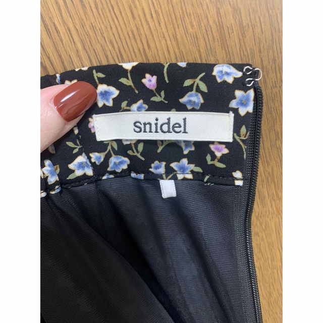 SNIDEL(スナイデル)のsnidel 花柄スカート レディースのスカート(ロングスカート)の商品写真