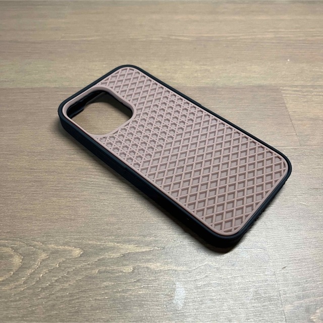 VANS(ヴァンズ)の【新入荷】iPhone 13pro ケース vans バンズ スマホ/家電/カメラのスマホアクセサリー(iPhoneケース)の商品写真