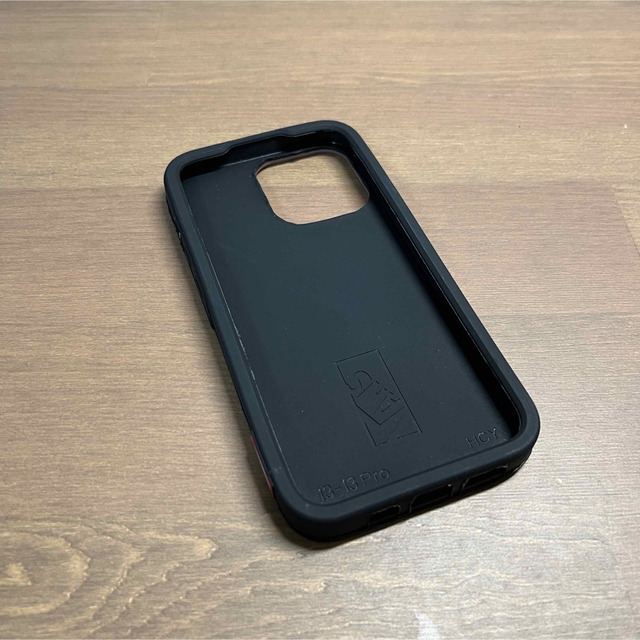 VANS(ヴァンズ)の【新入荷】iPhone 13pro ケース vans バンズ スマホ/家電/カメラのスマホアクセサリー(iPhoneケース)の商品写真