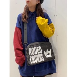 ロデオクラウンズワイドボウル(RODEO CROWNS WIDE BOWL)の完売品✩RODEO CROWNS✩RCWB✩ネームパッチパーカーワンピース(ひざ丈ワンピース)