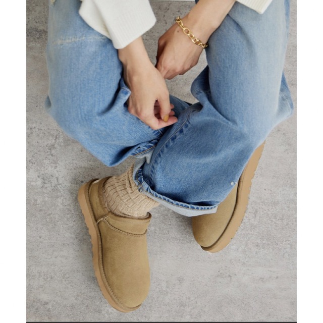 UGG(アグ)のFRAMeWORK 【UGG/アグ】CLASSIC SLIPPER ベージュ レディースの靴/シューズ(ブーツ)の商品写真