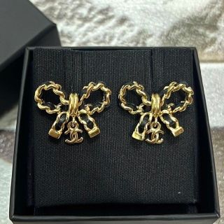 シャネル(CHANEL)のリボン☆ピアス☆シャネル☆新品未使用(ピアス)