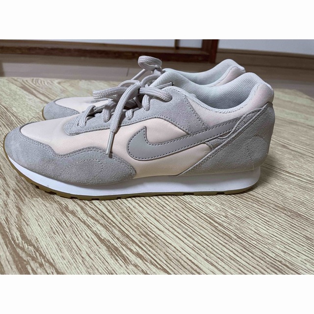 NIKE スニーカー　25cm