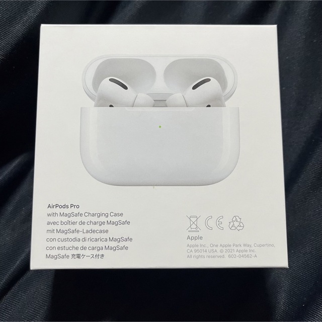 AirPods Pro magsafe対応　2021年製ヘッドフォン/イヤフォン