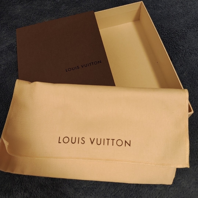LOUIS VUITTON(ルイヴィトン)のLOUIS VUITTON(ルイヴィトン) 旧デザイン空箱 レディースのバッグ(ショップ袋)の商品写真
