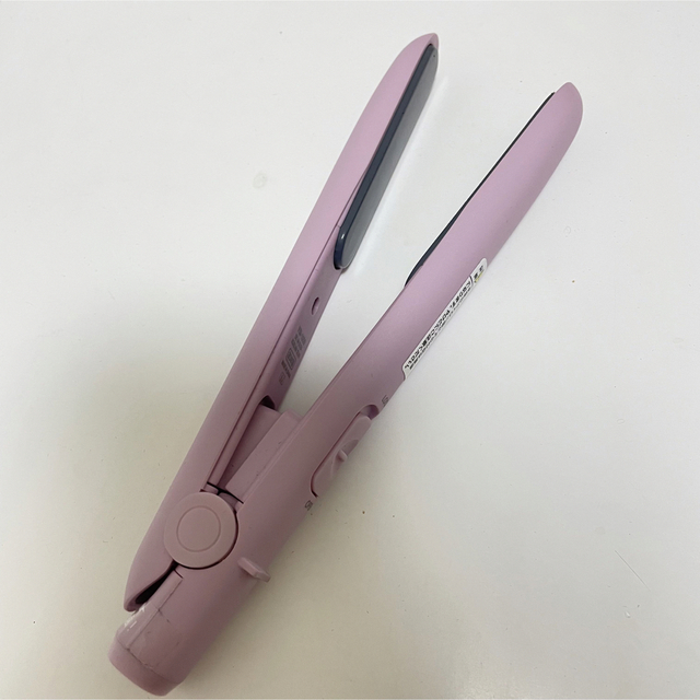 ヴィダルサスーン ヘアアイロン モバイルストレートアイロン 持ち運び用 スマホ/家電/カメラの美容/健康(ヘアアイロン)の商品写真