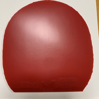 バタフライ(BUTTERFLY)の卓球用ラバー　バタフライ　テナジー64   赤　トクアツ(卓球)