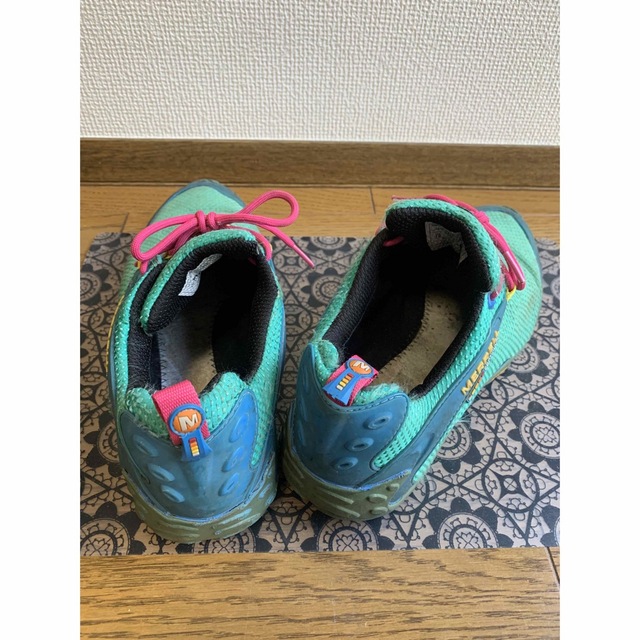 MERRELL(メレル)のMERRELL　カメレオン／クレイジーカラー　GORE‑TEX　サイズ：27cm スポーツ/アウトドアのアウトドア(登山用品)の商品写真