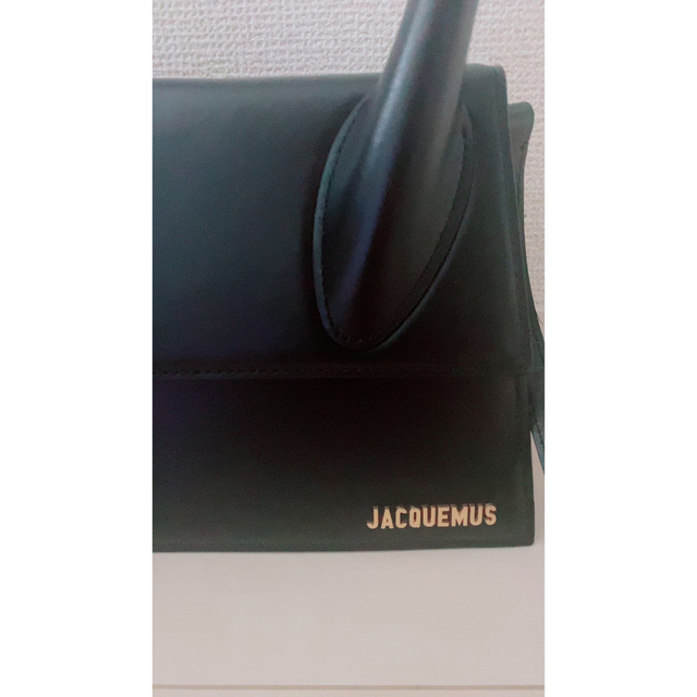 JACQUEMUS バック レディースのバッグ(ショルダーバッグ)の商品写真