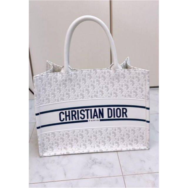 即日発送 Christian Dior ホリデー限定 トートバッグ-