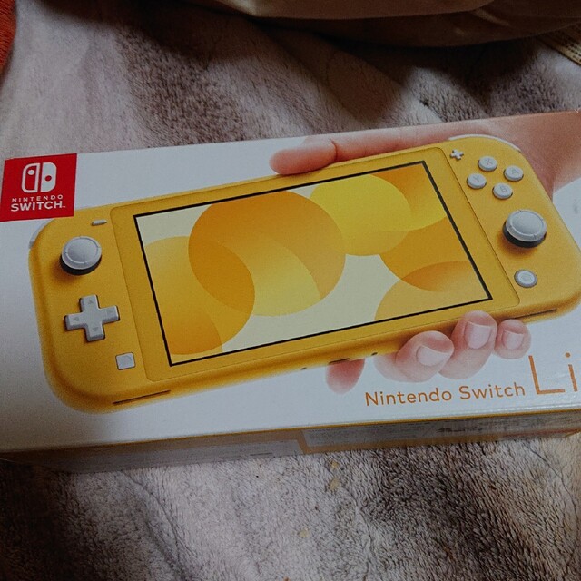 Nintendo Switch Lite イエロー