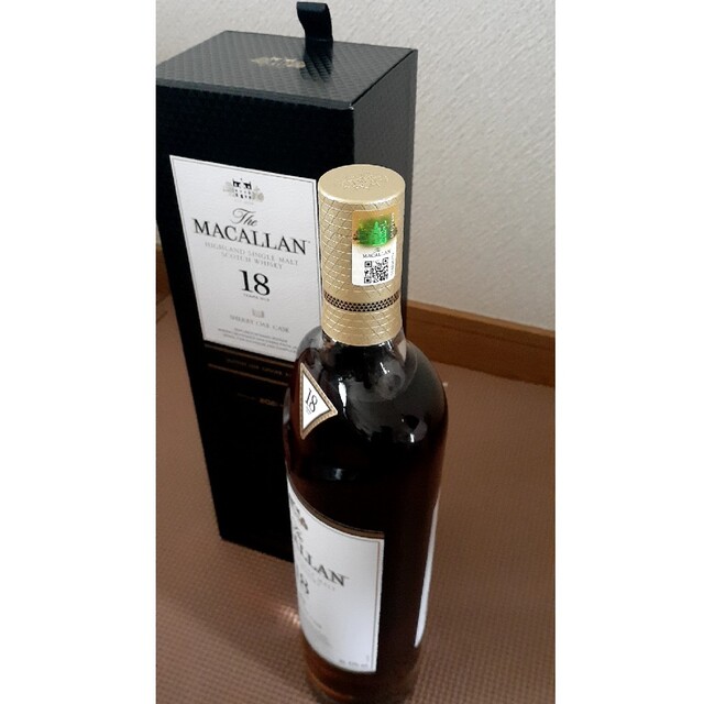 マッカラン18年 シェリーオーク 食品/飲料/酒の酒(ウイスキー)の商品写真