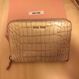 ミュウミュウ(MIU MIU)のMIUMIU長財布(財布)