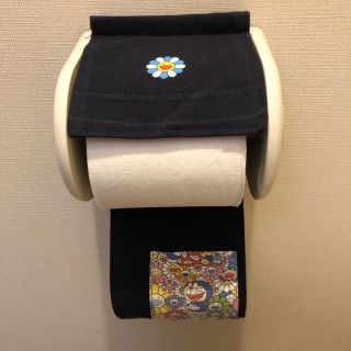 トイレロール カバー（ハンドメイド）花柄×キャラクター　トイレットペーパー(トイレ収納)