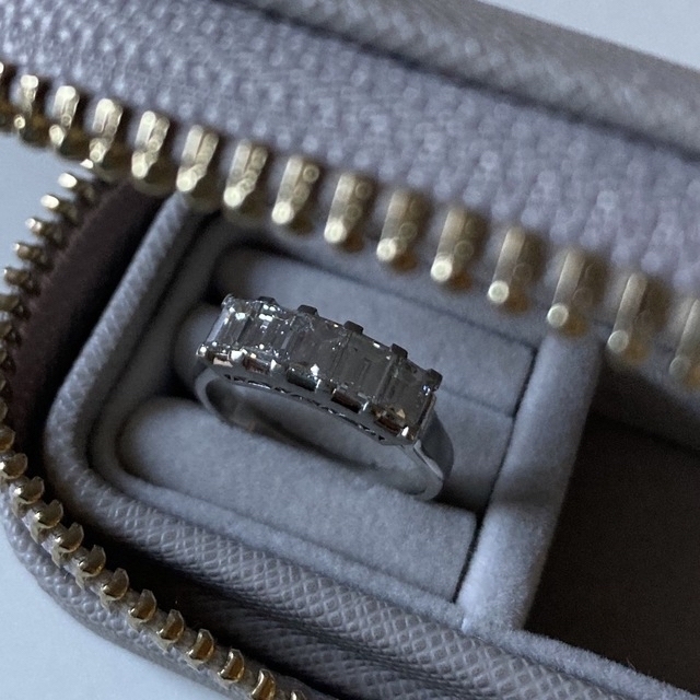 ダイヤモンドリング　未使用品 レディースのアクセサリー(リング(指輪))の商品写真