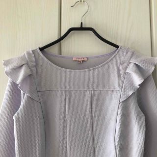 トッカ(TOCCA)の秋服  美品 TOCCA☆トッカ☆フリルトップス ラベンダー XS(ニット/セーター)