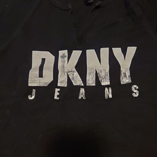 ダナキャランニューヨーク(DKNY)の【状態良・DKNY】古着 ・レア(Tシャツ(半袖/袖なし))