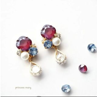 雫ジルコニア》ダークレッド&ライトサファイア♡﻿bijouピアス(ピアス)