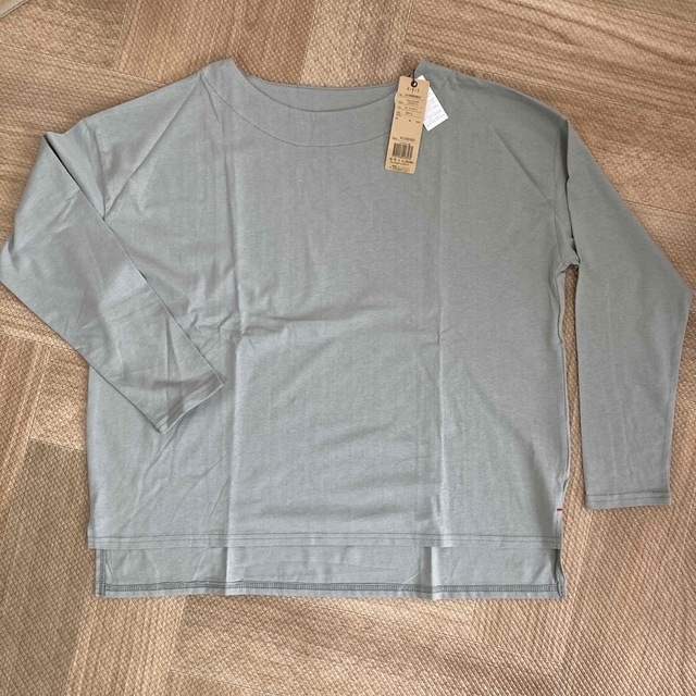 ドロップショルダー　ロンT ライトグリーン レディースのトップス(Tシャツ(長袖/七分))の商品写真