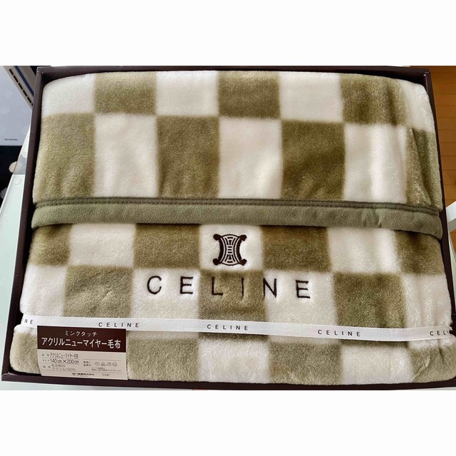 未使用　CELINE(セリーヌ)ミンクタッチ　アクリルニューマイヤー毛布