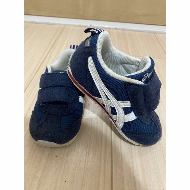 asics(アシックス)のasics キッズスニーカー14.5cm キッズ/ベビー/マタニティのベビー靴/シューズ(~14cm)(スニーカー)の商品写真