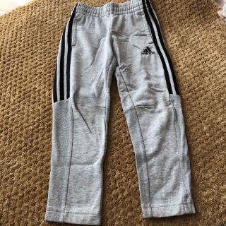 アディダス(adidas)のadidas ジョガーパンツ　110サイズ(パンツ/スパッツ)