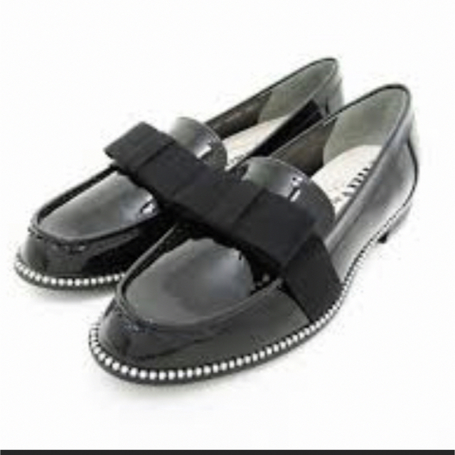 DIANA(ダイアナ)のアルテミスダイアナリボンパールローファー黒 レディースの靴/シューズ(ローファー/革靴)の商品写真